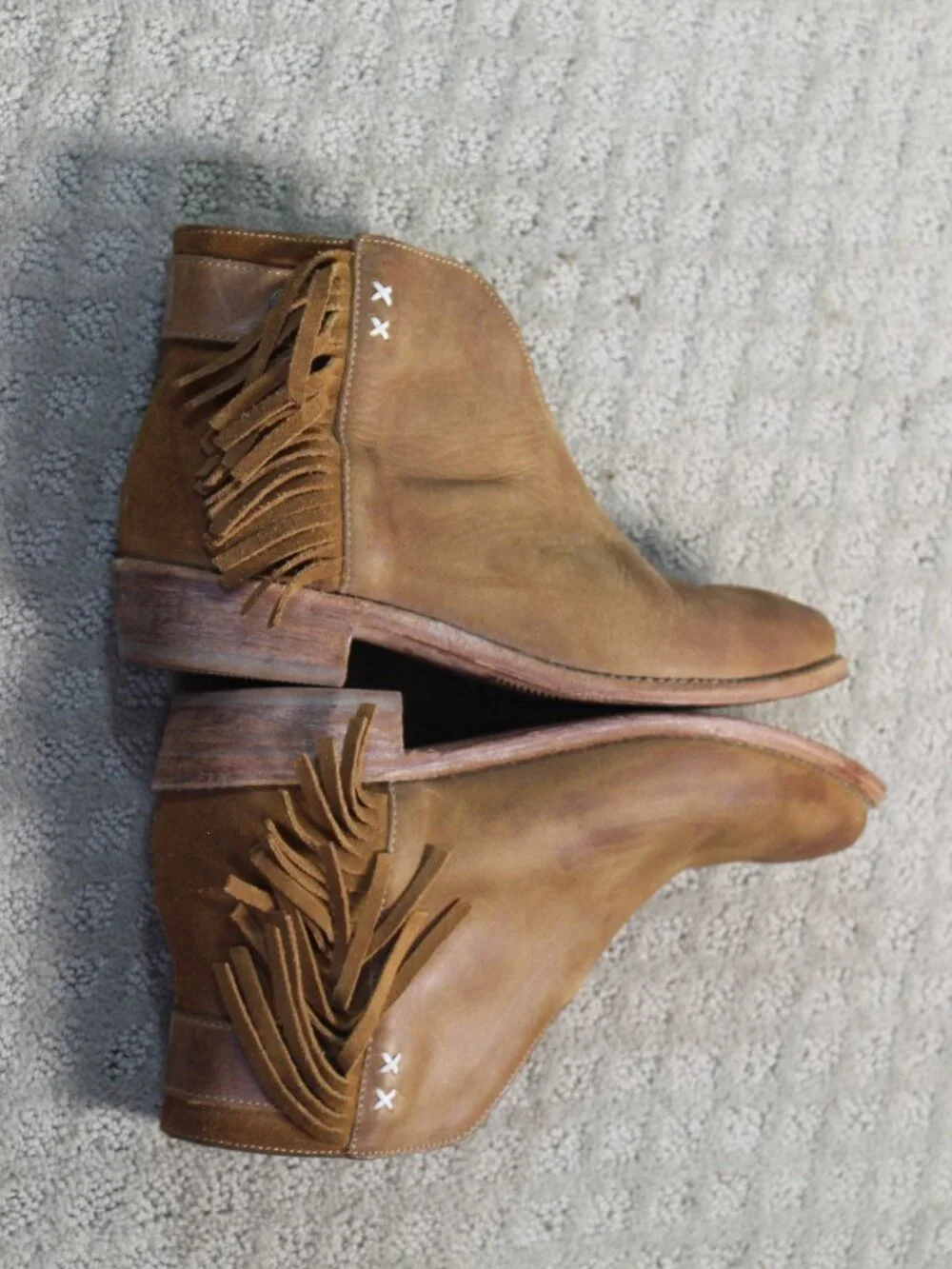 Koolaburra size tan